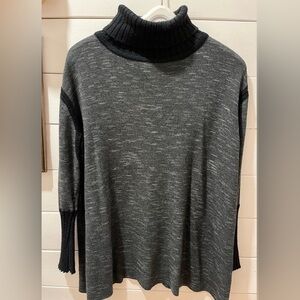 ANIMALE Turtleneck black & Gray sweater size 8
